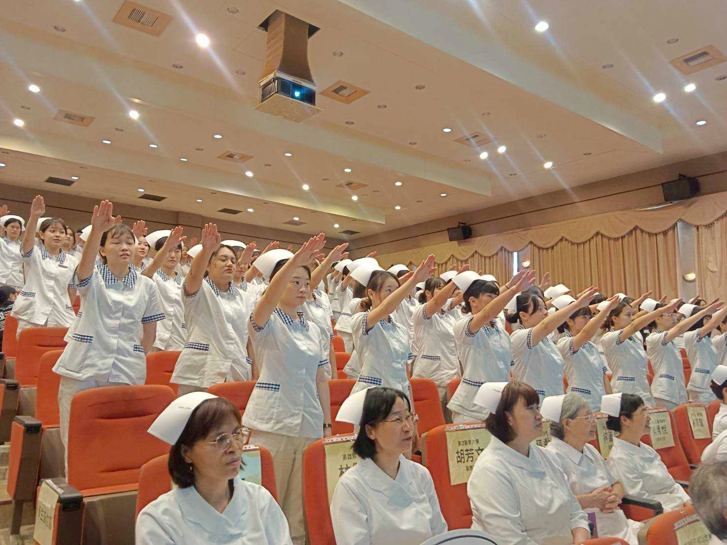 加冠宣示